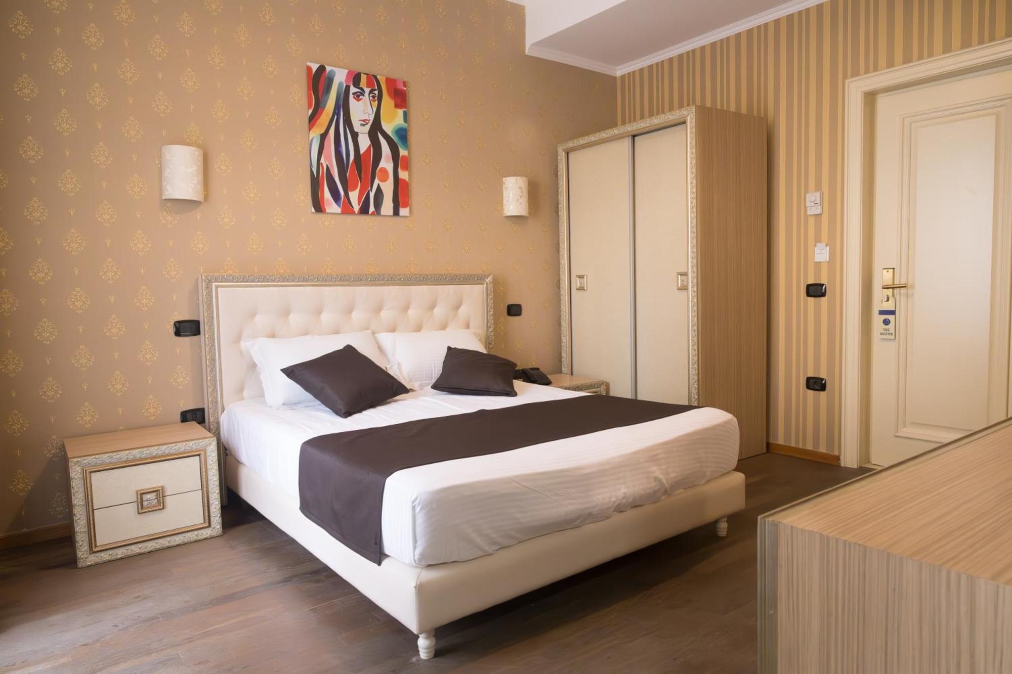 Amh Hotel Durres Ngoại thất bức ảnh