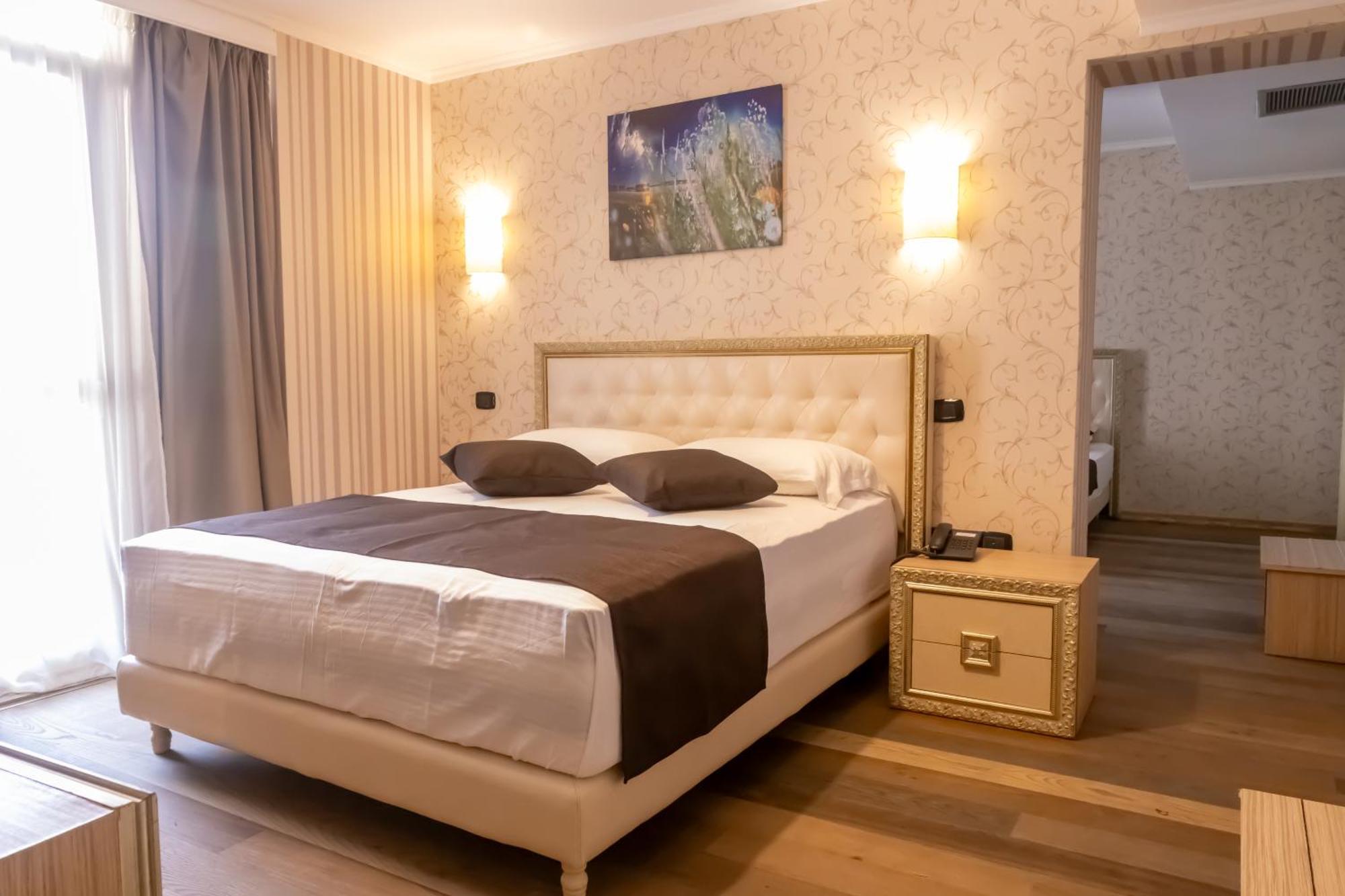 Amh Hotel Durres Ngoại thất bức ảnh