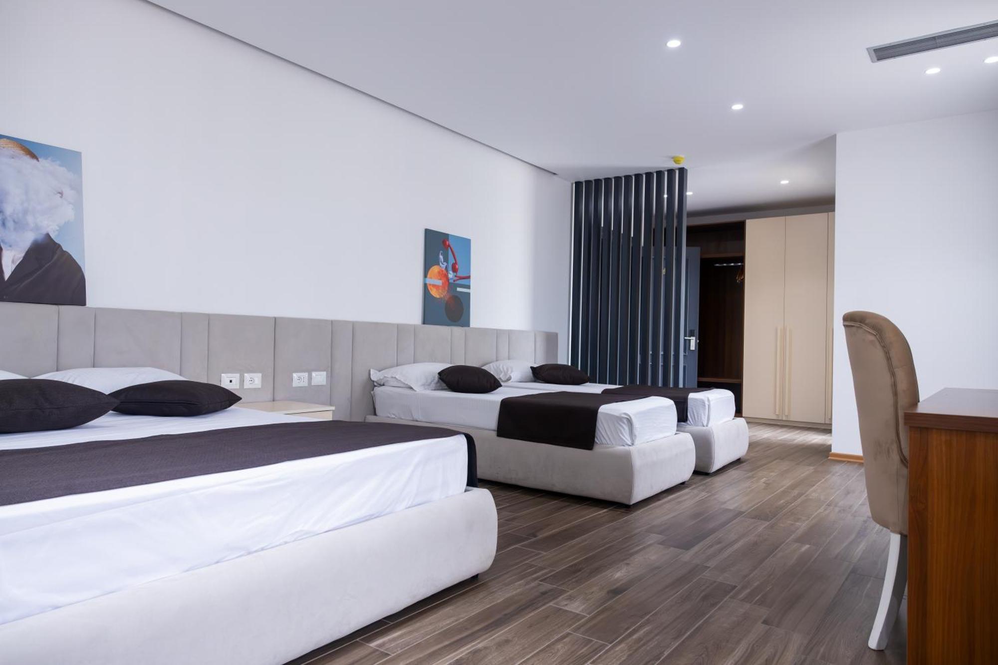 Amh Hotel Durres Ngoại thất bức ảnh