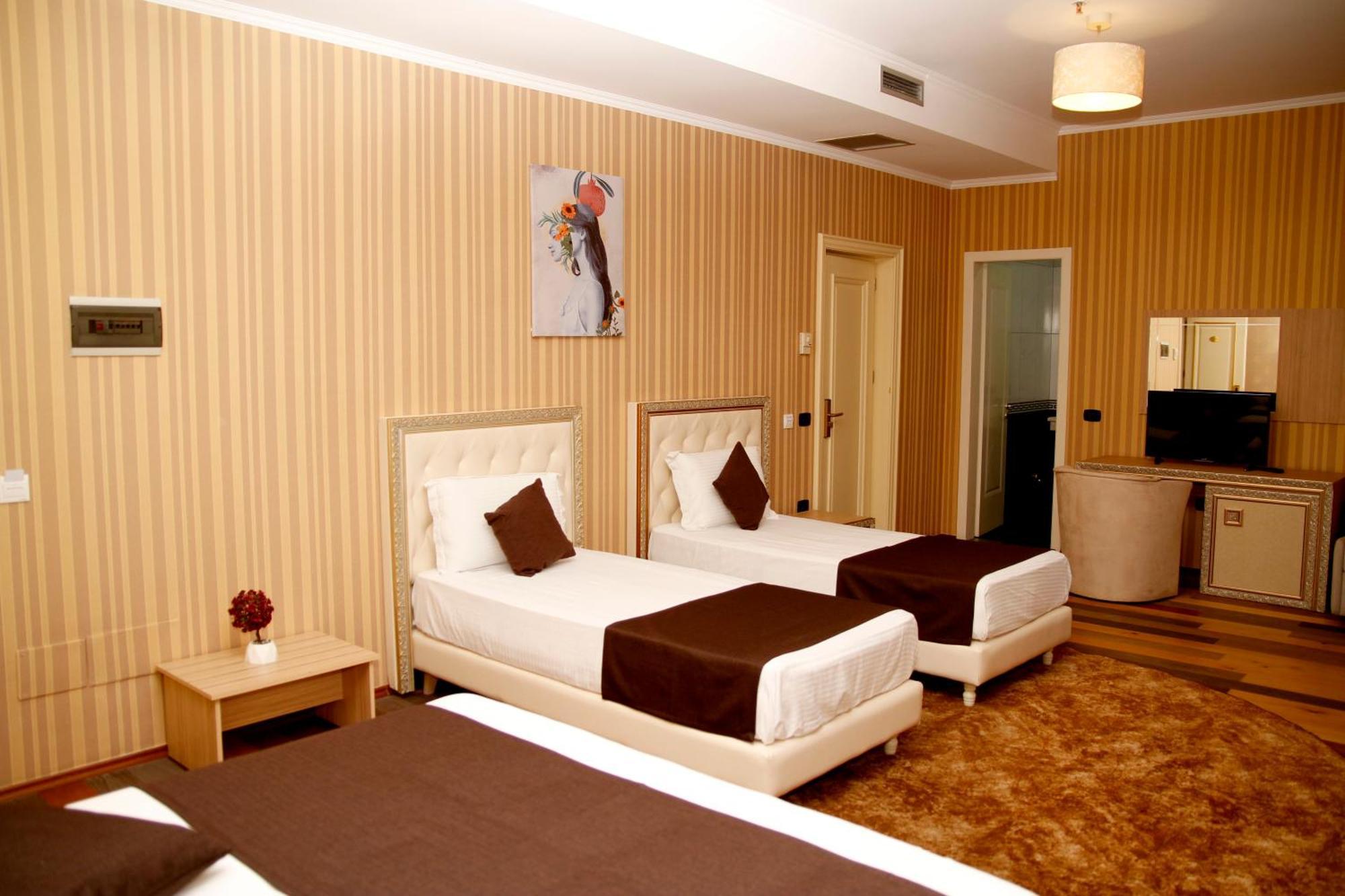 Amh Hotel Durres Ngoại thất bức ảnh