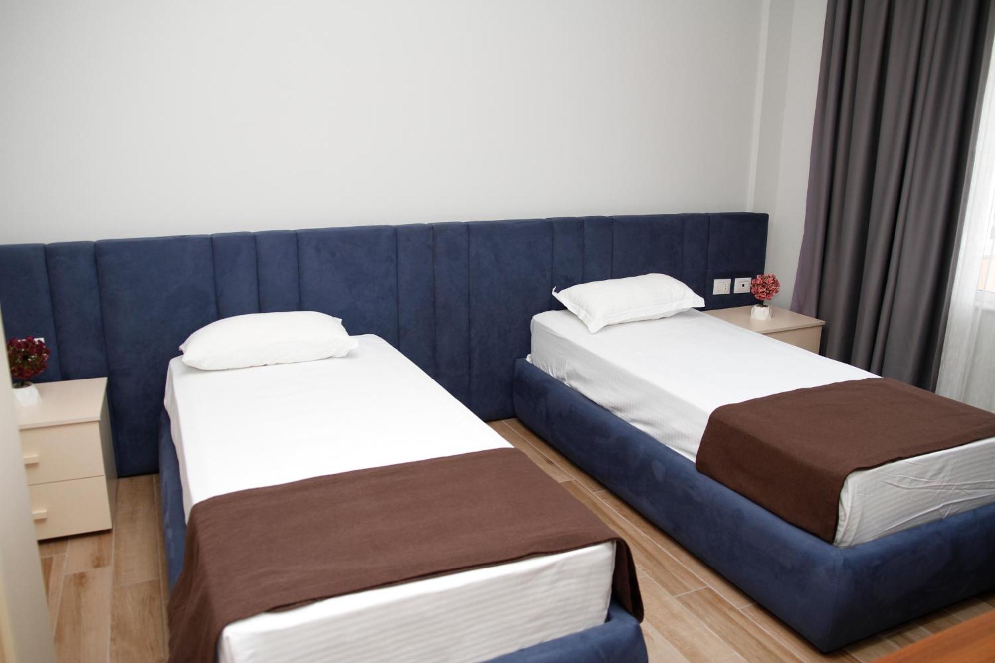 Amh Hotel Durres Ngoại thất bức ảnh