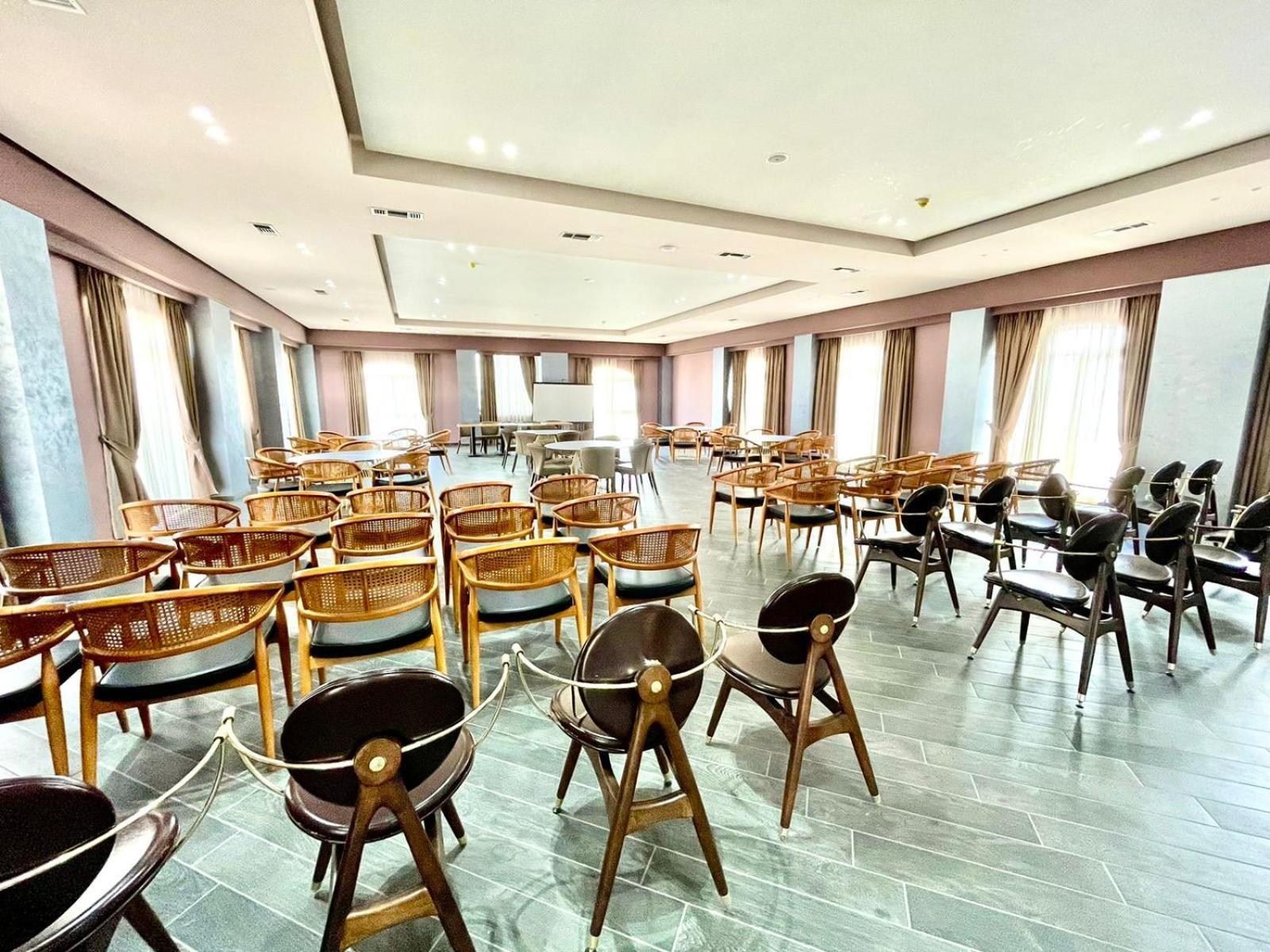 Amh Hotel Durres Ngoại thất bức ảnh